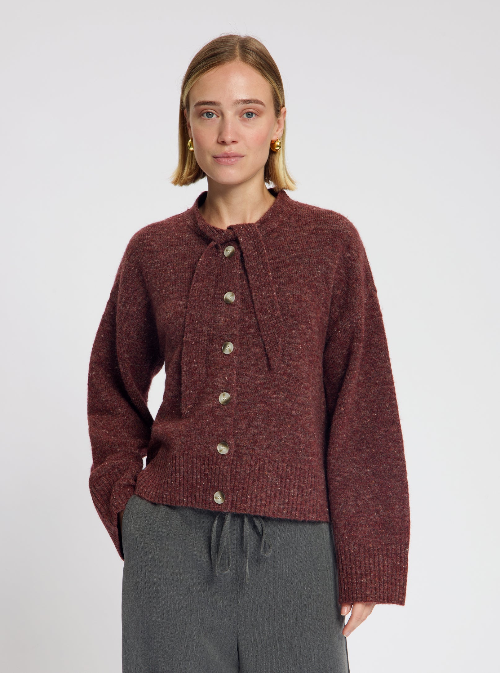 Model wearing the Siri Tie Cardigan in Burgundy - NOUS SOMMES LABELS