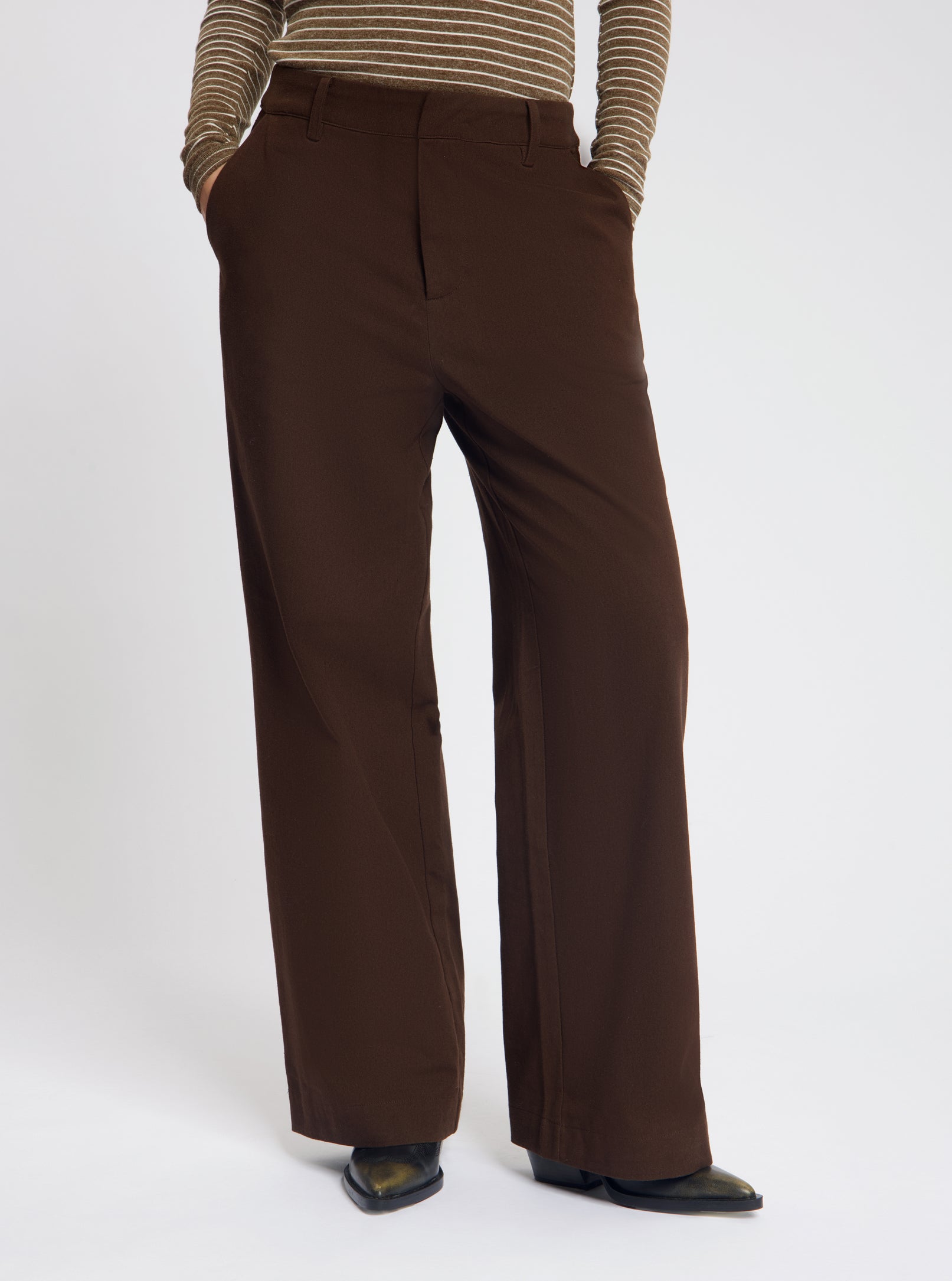 Model wearing the Marggie Trousers in Brown - NOUS SOMMES LABELS