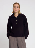 Model wearing the Lana Pullover in Brown - NOUS SOMMES LABELS
