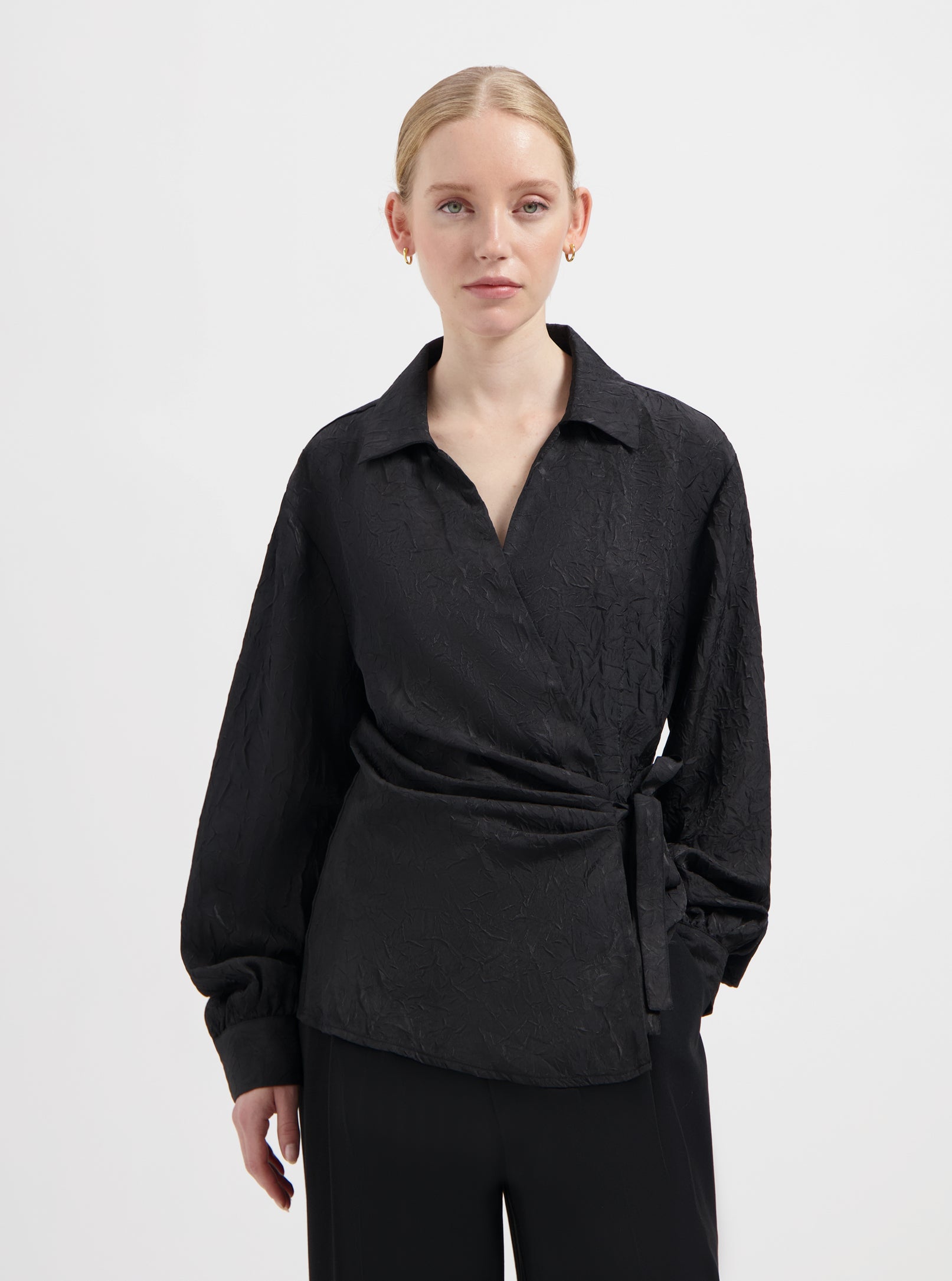 Zennie Wrap Blouse Black - Nous Sommes Labels – NOUS SOMMES LABELS